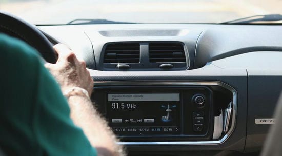 Auto USB Ladegerät worauf achten: Faktoren und Top-Empfehlungen