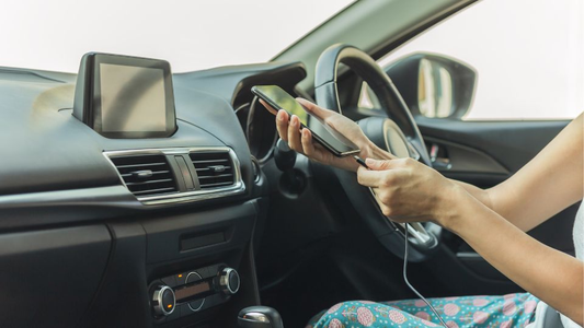 Ihr Guide 2025 zum besten kabellosen Autoladegerät