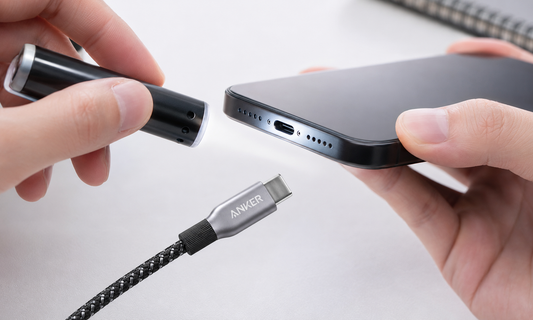 Anker Prime Kabel beim Ladeanschluss-Test 